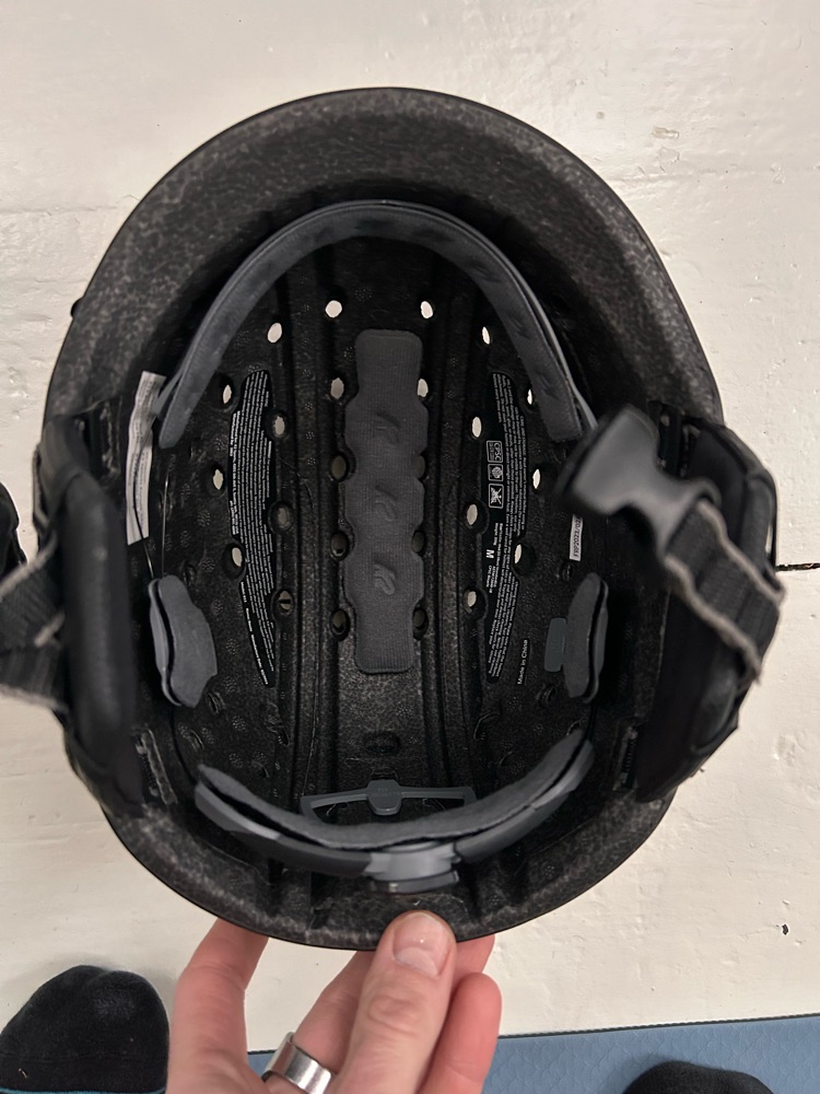 K2 Route helmet size medium - Ski & Snowboard Helmets | SENDY