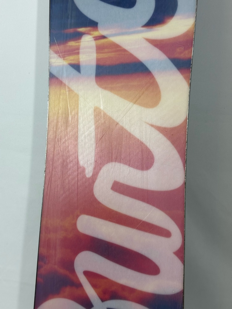 2467 Burton Socialite Flat Top Womens Snowboard Size 147 cm 2017