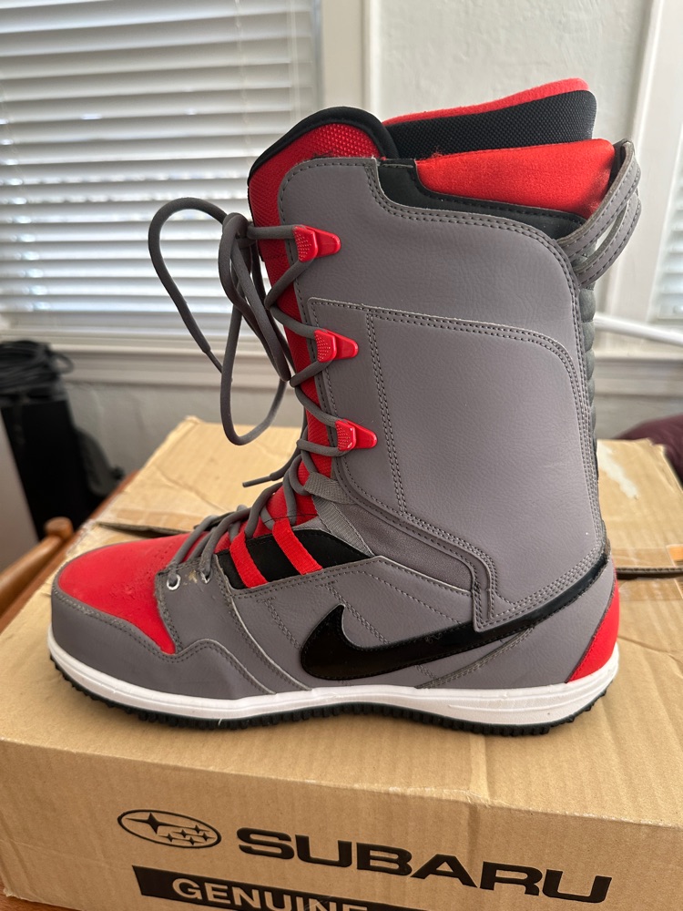 Nike Vapen sz 12 - Snowboard Boots | SENDY