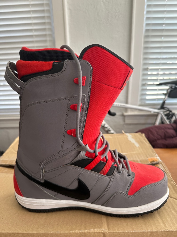 Nike Vapen sz 12 - Snowboard Boots | SENDY
