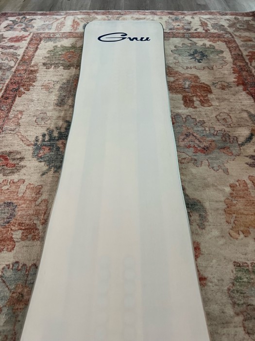 21-22 GNU HYPER 154 Gnu Men's Hyper Snowboard | Snowboards.com