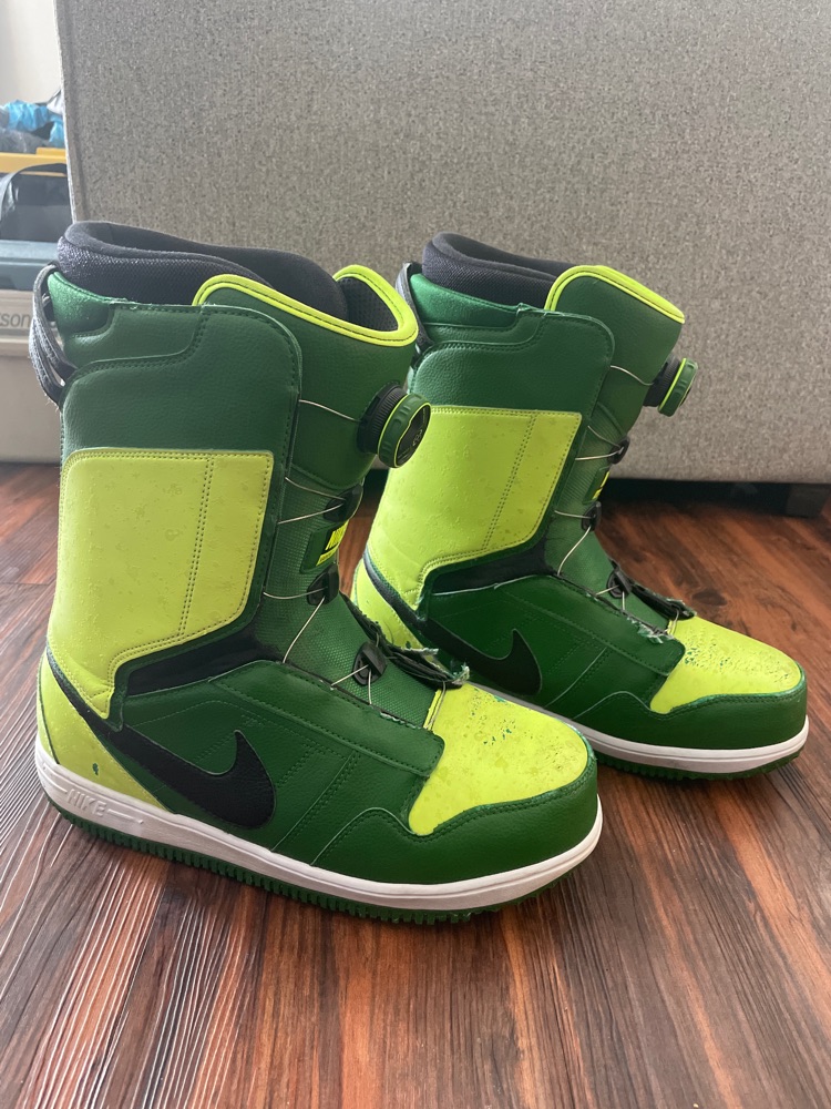nike air max snowboard boots