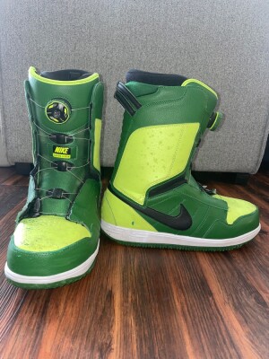 Nike スノーボードブーツ グリーン/イエロー Nike スノーボードブーツ グリーン/イエロー
