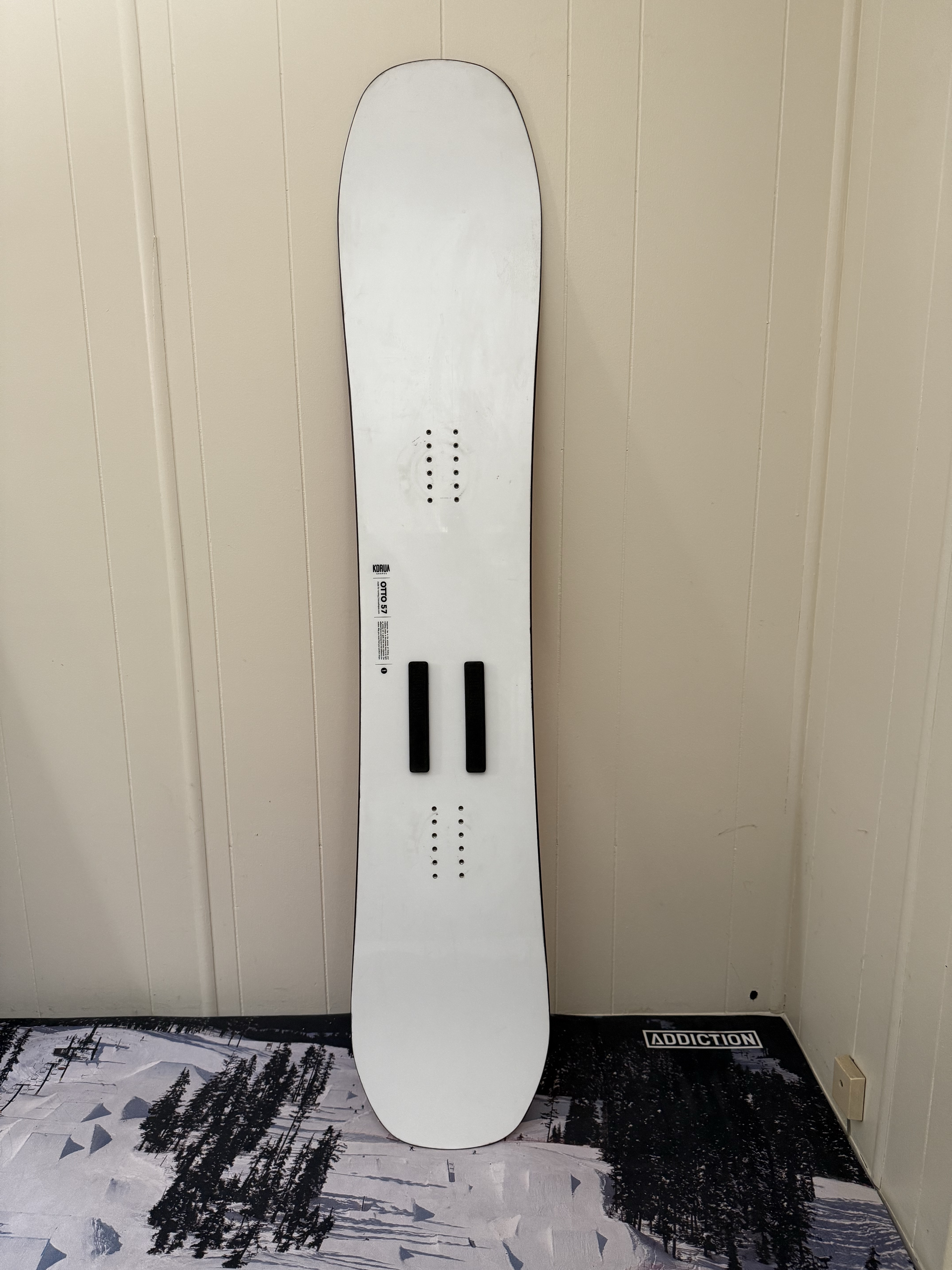 Korua Otto 157 - Snowboards | SENDY