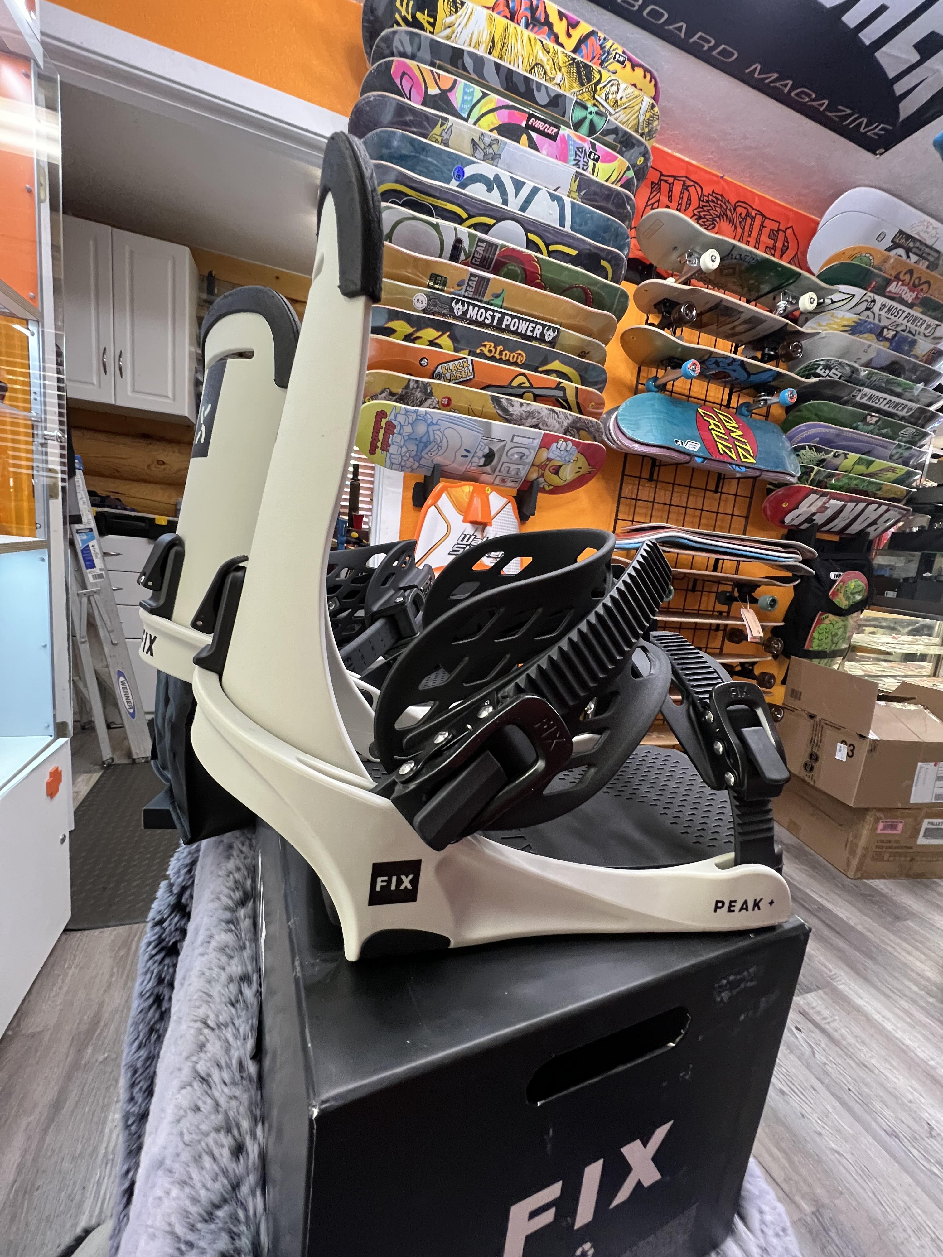 NEW FIX PEAK+ // Color: Bone/Off-White - Snowboard Bindings | SENDY