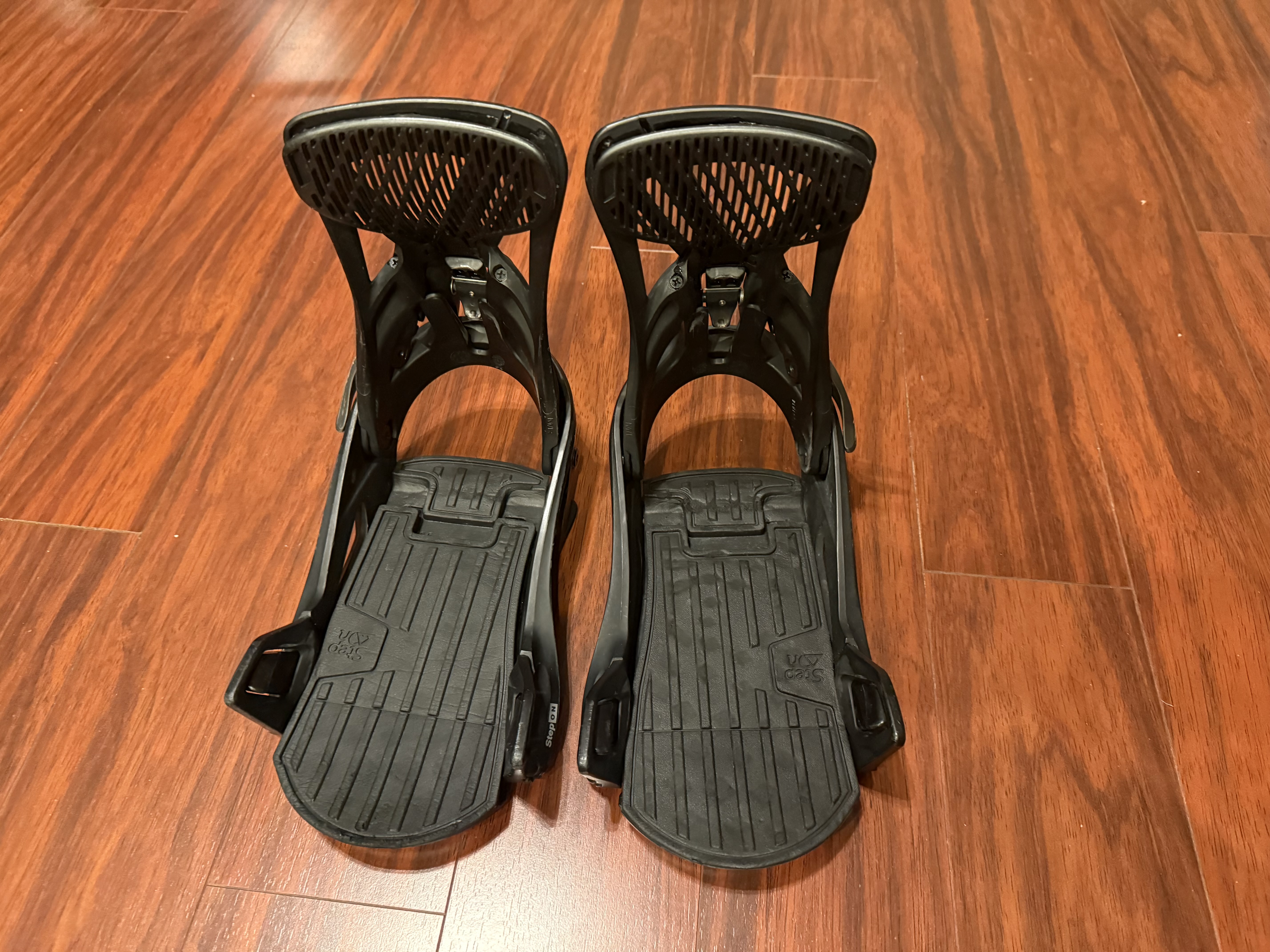 Burton Genesis ReFlex Stepon bindings Medium - Snowboards | SENDY