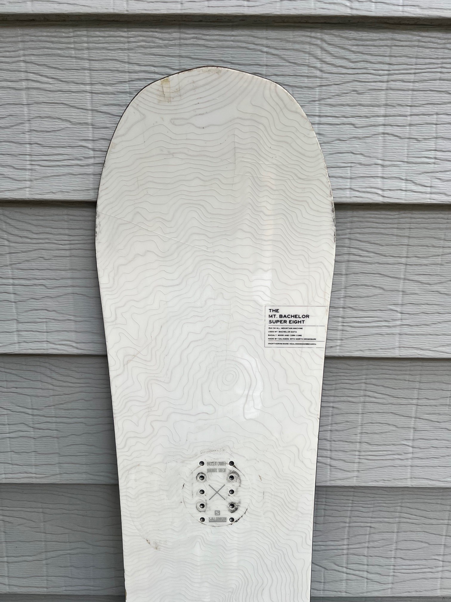 Salomon Super 8 - Mt. Bachelor 154 CM - Snowboards | SENDY