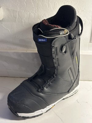 burton driver x snowboard boots 2013 Men's Boots, Black, 7.5 Grippy Vibram EcoStep outsole clings to the mountain with confidence Burton Driver X 2016-2010 Snowboard