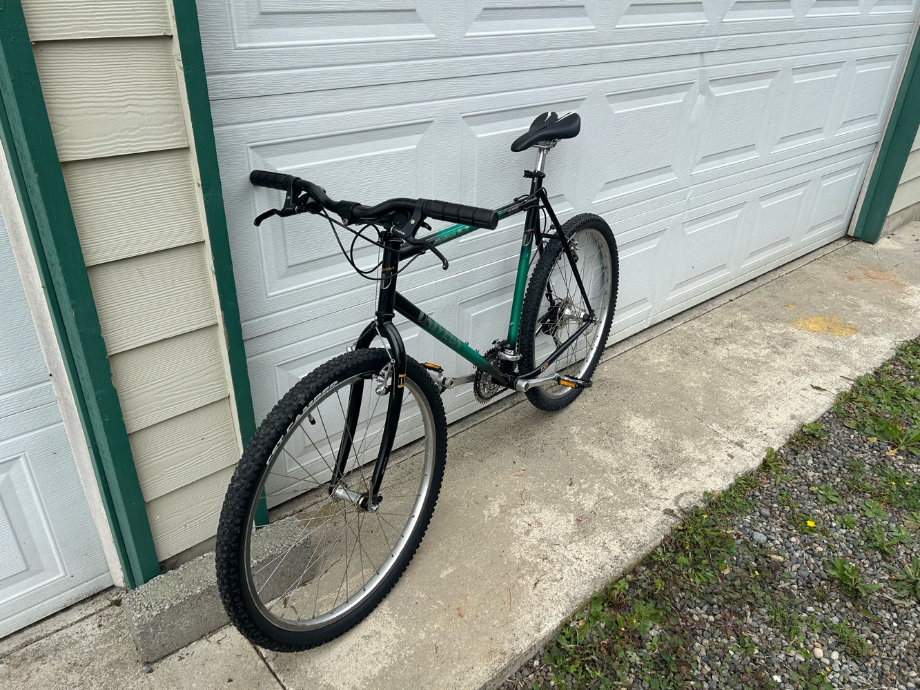 Vintage Univega MTB size L (21” frame) - Hardtail Bikes | SENDY