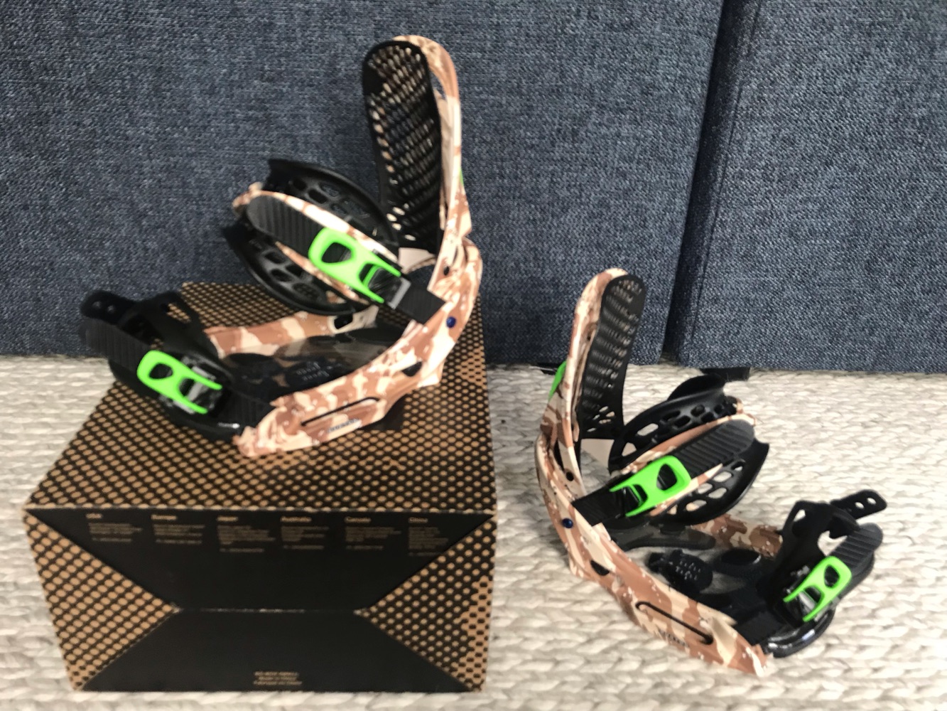 NIB** Burton Women's Virgil Escapade EST Small (SELL or TRADE