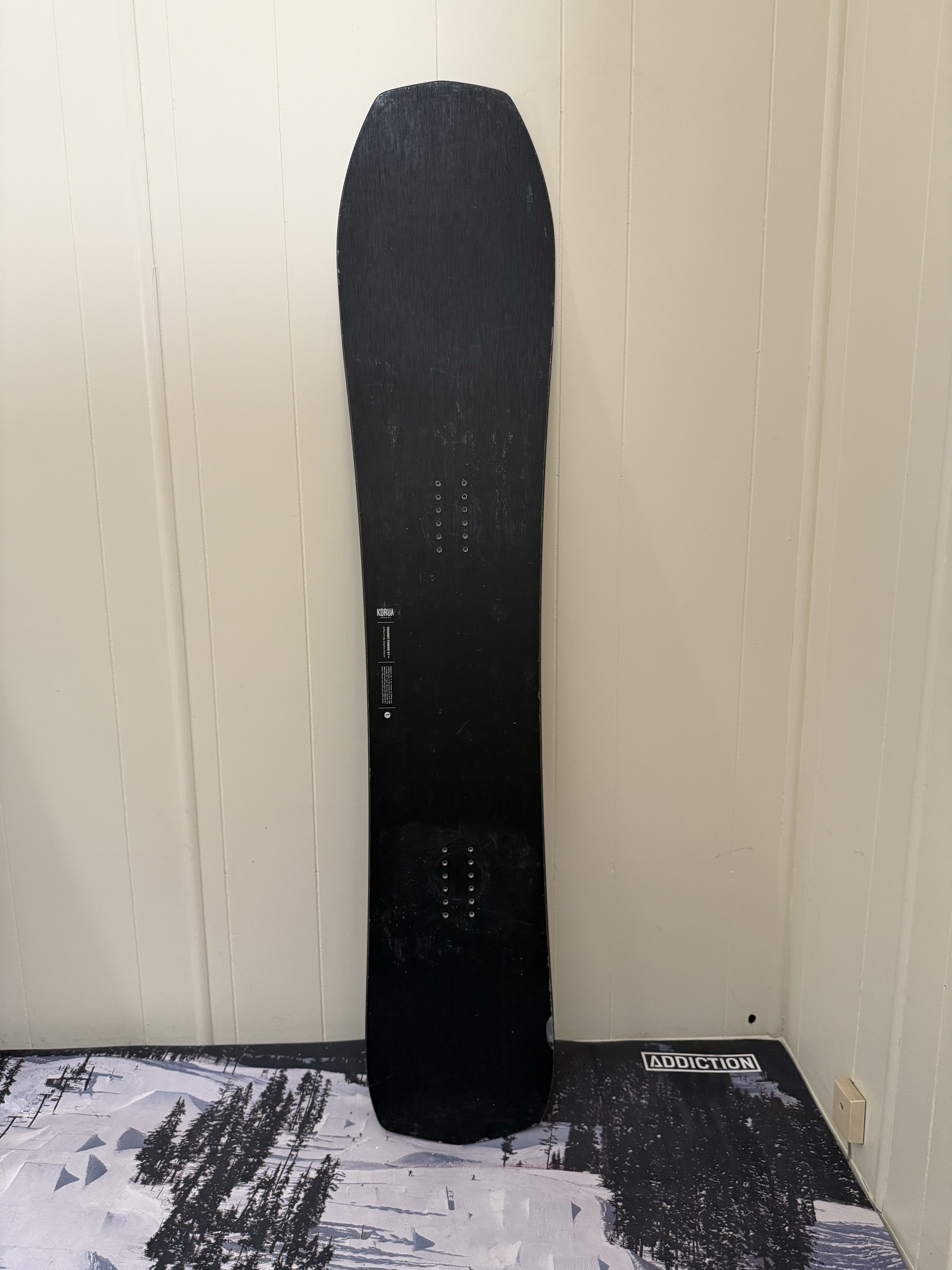 Korua Tranny Finder Plus 157 - Snowboards | SENDY