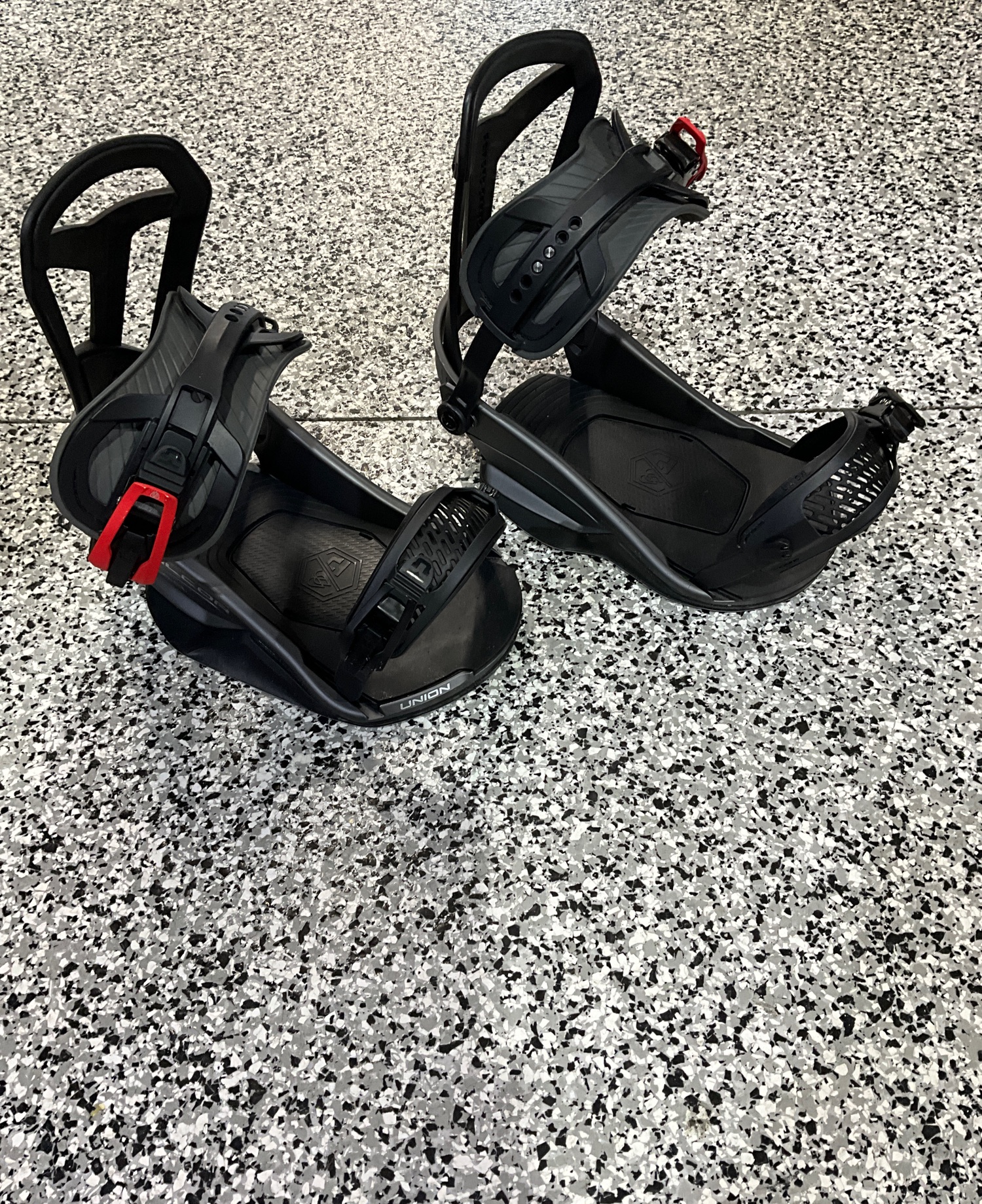 Union Falcor Binding - Snowboard Bindings | SENDY