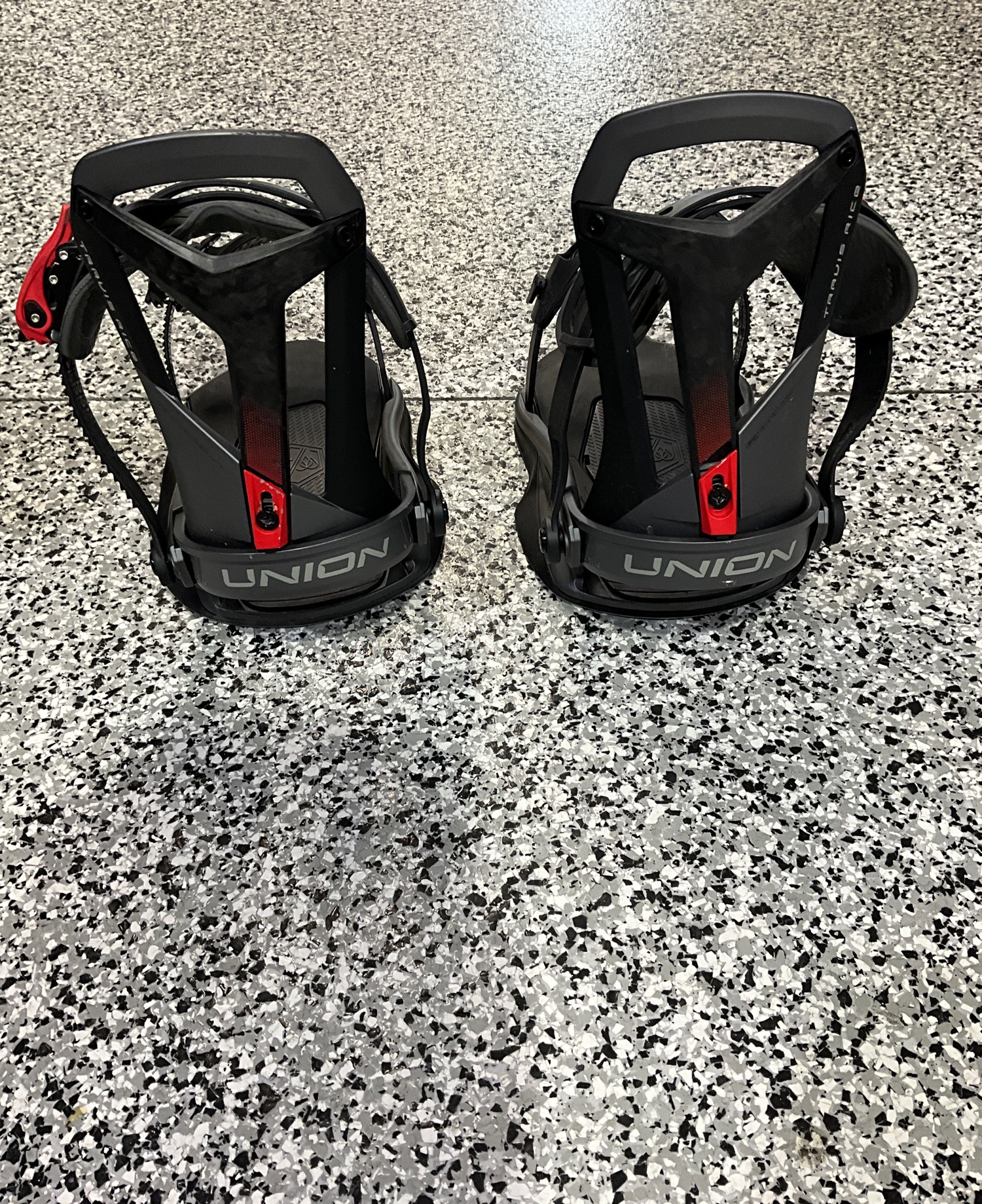 Union Falcor Binding - Snowboard Bindings | SENDY