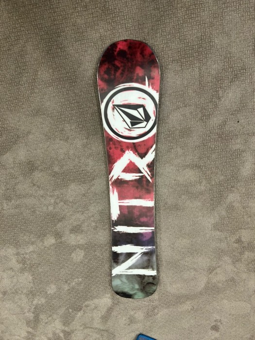 contact rome snowboards Stale Fish Snowboard 2026 160 road racing mellow flex for linking Torso Length:Large #trackerwebshop #tracker.no #9002 Tracker