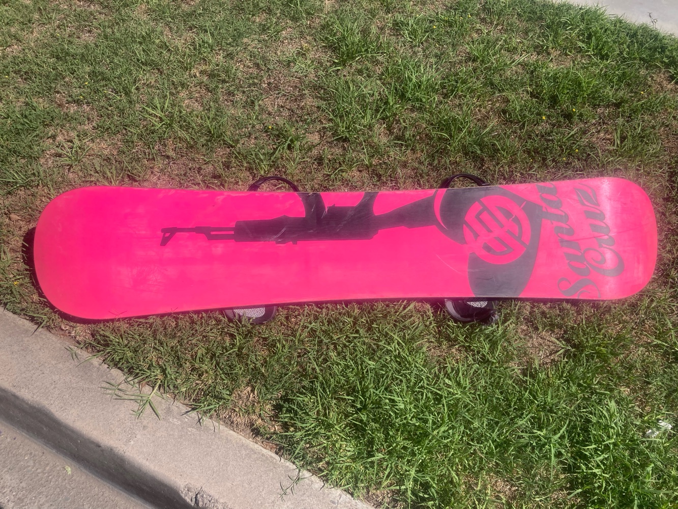 Santa Cruz Guerilla Divison Ak SnowBoard - Snowboards | SENDY